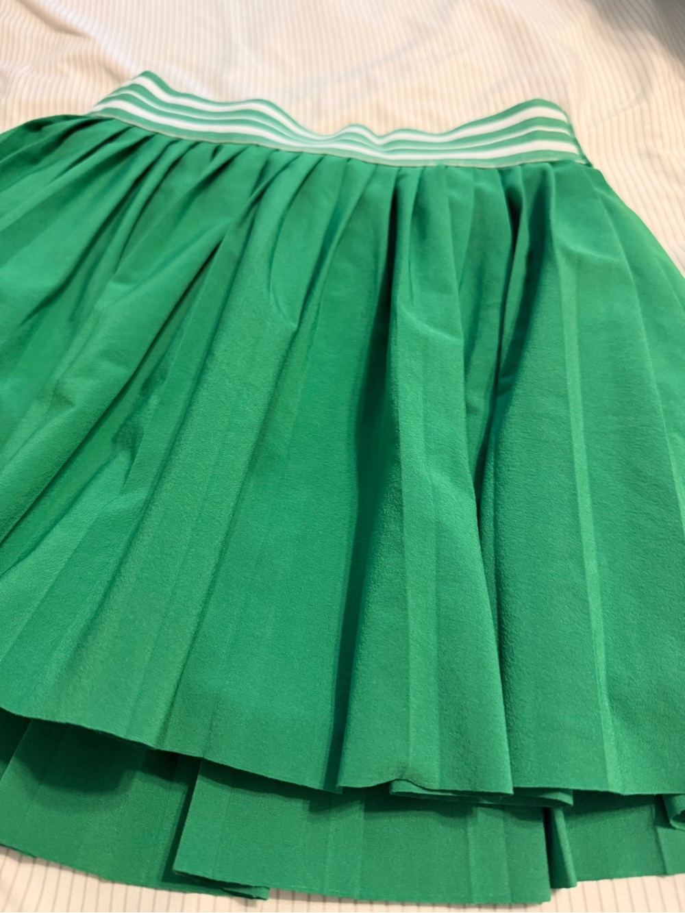 Beyond Yoga If You Pleats Tipped Elastic Mini Skirt Skort, home court green, XS - Picture 7 of 13